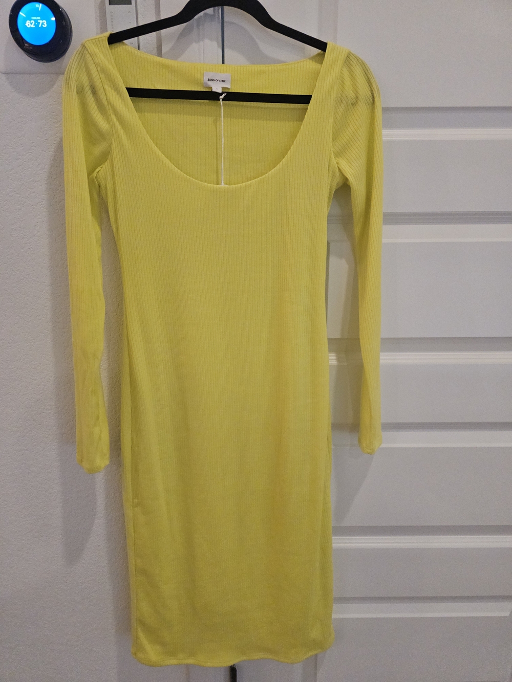 Women’s Slim Long-Sleeve Scoop Neck Dress - Yellow
